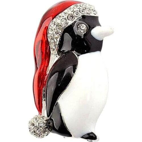 Cartoon Cute Hooded Penguin Alloy Brooch Oil Dripping Pins Girl Friends Brooches Children Gift 2021 New Fashion Winter Jewelry