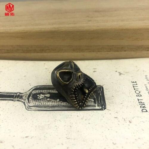 EDC BrassKnife Bead Personality Ghost Paracord Finger Tiger Pendant Flashlight Pendant Outdoor Tool Accessories