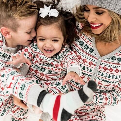 2021 Christmas Family Pajamas Clothes Set Xmas Adult Kids Family Look Matching Sleepwear For Mother Son Daughter Father Outfits