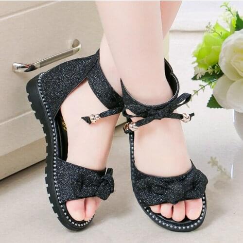 2021 latest summer childrens sandals fashion hollow girls sandals non-slip flash one foot shoes Roman shoes