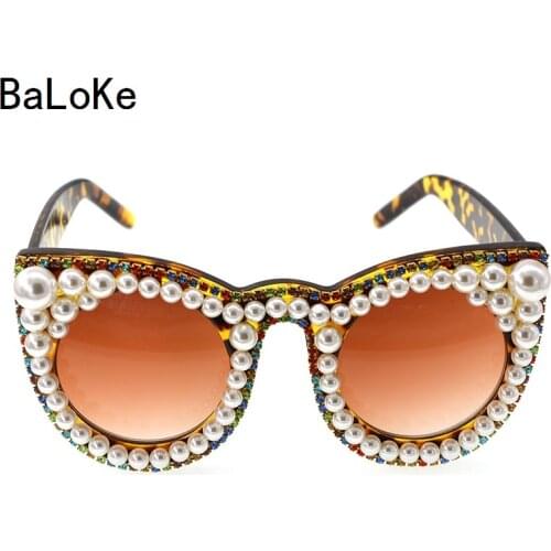 Baroque Pearl Cat Eye Sunglasses Women Brand Designer Retro Fashion Female Sun Glasses Cat Eye Oversize Sun Glass