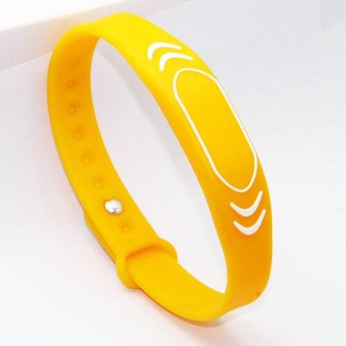 100pcs 13.56Mhz Adjustable RFID Smart Wristbands in Yellow color