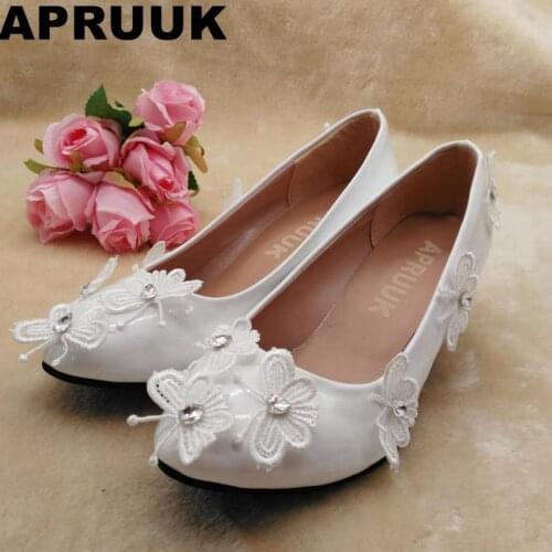 Sweet lace butterfly wedding shoes bride european hot sale lady female womens crystal wedding shoes plus size drop shipping