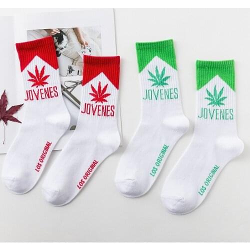 Unisex Street Europe and The United States Tide Section Maple Leaf Skateboard Socks Hong Kong Men and Women Couple Cotton Socks