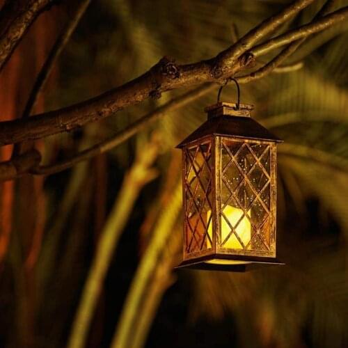 Outdoor Retro LED Hanging Lamp Smooth Appearance Superb Decorative Light Garden Craftsmanship Lantern Candle Yard Solar