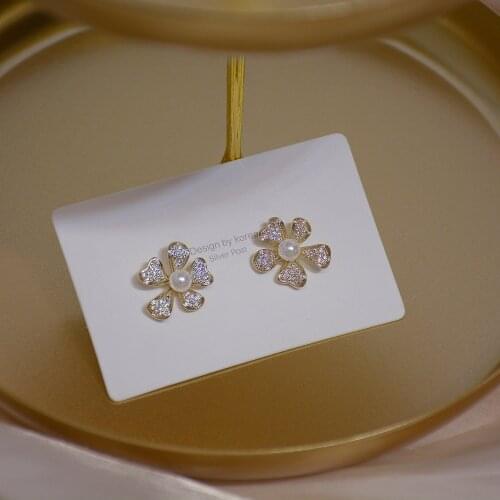 14k Real Gold Plated Fashion Jewelery Crystal Pearl Flower Exquisite Stud Earrings for Woman Holiday Party Elegant Earring