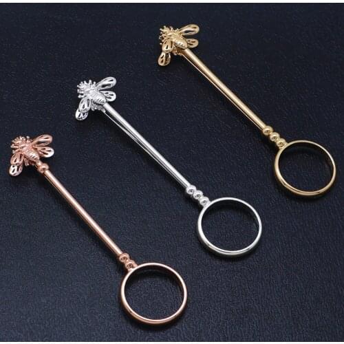 Metal Vintage Cigarette Holder Ring Rack Rose Cute Finger Clip Women Men Cigarettes Smoking Accessories Smoker Ring Gift
