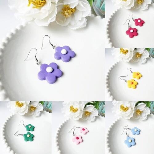 Korean Version of Big Flower Resin Earrings Temperament Cute Girlish Color Contrast Flower Earrings
