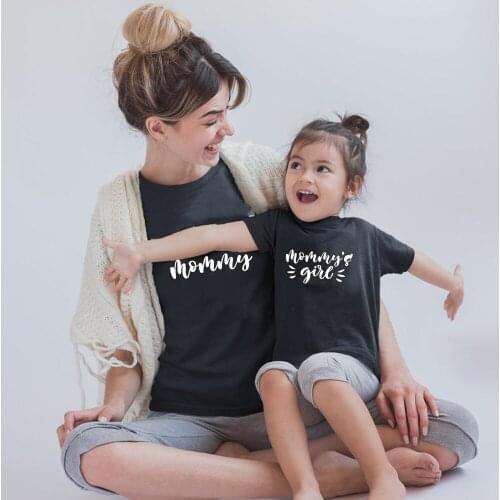 1pcs Mama and Mamas Girl Matching Mummy and Me Tshirts Mother Daughter Family Match Shirt Outfits Summer Casual T-Shirt Tops