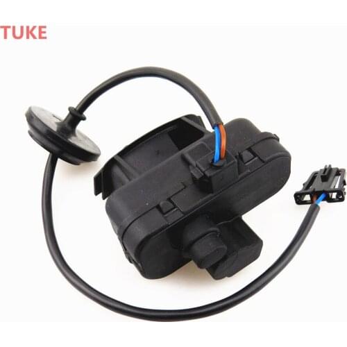 RWSYPL 1Pcs Fuel Tank Door Lock Switch Motor Control Actuator For 2009-2015 Tiguan Superb 5ND 810 773 A 5ND 810 773 F 5ND810773A