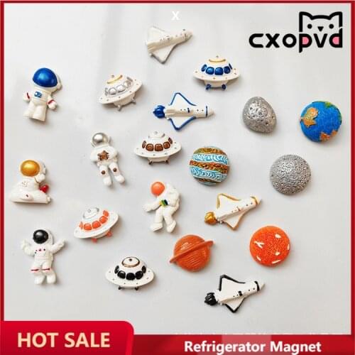 Planet & Moon Magnetic Sticker Astronaut Refrigerator Magnet 3D Creative Fridge Magnet Home Decoration Space Shuttle Magnet