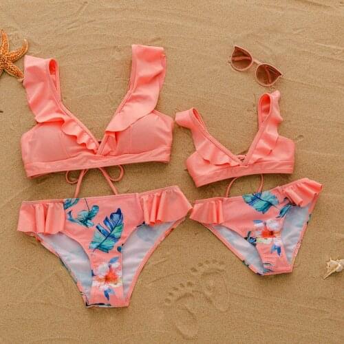 Family Look Mom and Baby Beachwear Clothes Ruffled Mommy and Me Matching Swimwear Mother Daughter Bikini Swimsuits Low Waist