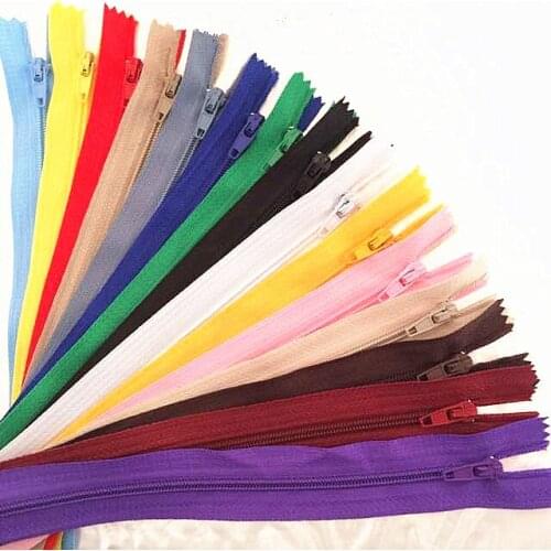 10pcs 18cm (7 Inch) Nylon Coil Zippers Tailor Sewer Craft Crafters & FGDQRS (20 colors)