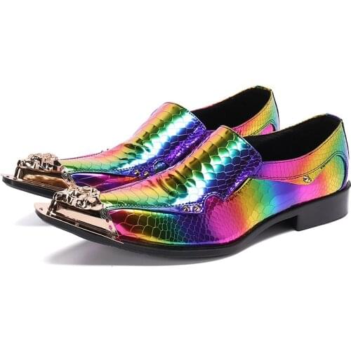 New Colorful Patent Leather Shoes for Men Plus Size Metal Pointed Toe Man Party Flats Oxford Nightclub Wedding Mens Dress Shoes