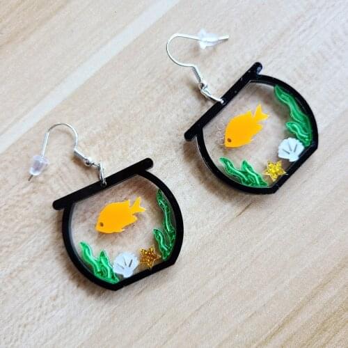 New Casual Women Dazzle Color Transparent Acrylic Unique Simulation Water Grass Fish Goldfish Bowl Dangle Earrings E21536