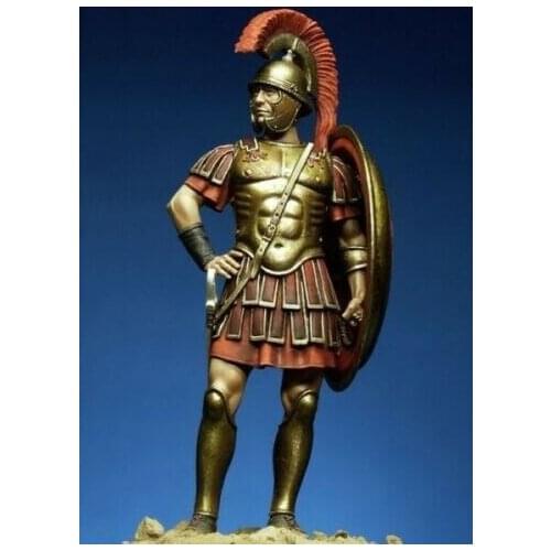 New Unassembled 1/24 75mm ancient man stand with shield in winter Resin Figure Unpainted Model Kit