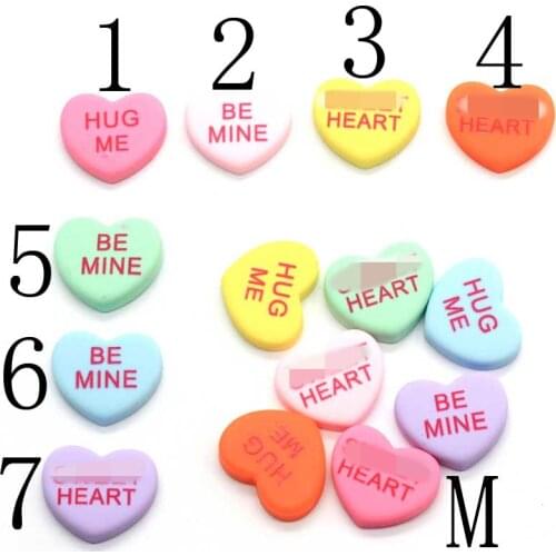 50/100pcs Printed Hug Me Sweet Heart Letters Resin Flatback Hearts Cabochon DIY Hair Clip Craft Decoration Accessories