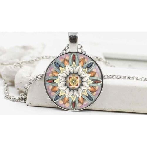 2019 new crystal glass Saint Sri Lanka pendant necklace alloy jewelry