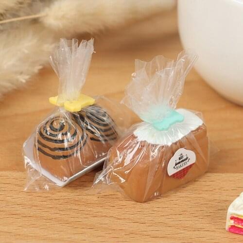 3pcs/set Cute Mini Bread model Pretend Play Dollhouse Miniature Kitchen Accessories
