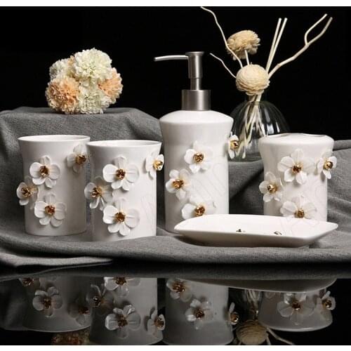 Creative Flower Relief Craft Bathroom Accessories Set Ceramic European Modern Five Piece Set Shower Accessories Home Decoration