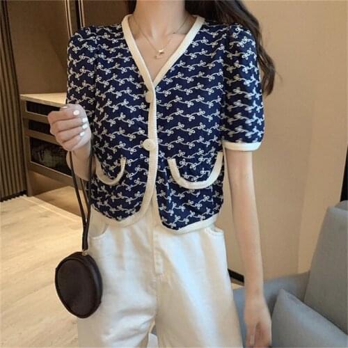 Women Summer Blouses Female V-neck Clothing Crop Tops Lady Plus Size Casual Loose Shirts Floral Outfits Blue Embroidered T-shirt