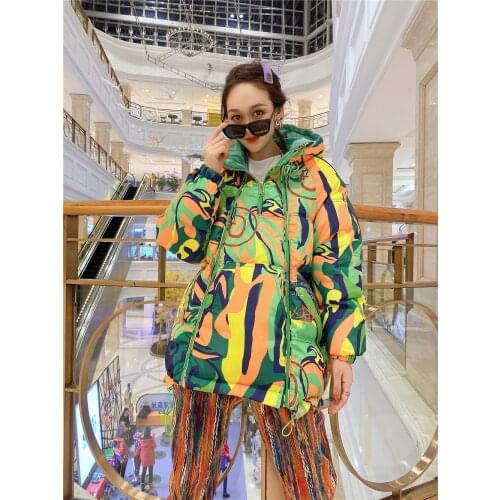 Graffiti Print Fashion Down Jacket Women Hooded Short Parka Thick Warm Winter Jacket Streetwear Loose Hip hop Cotton Coat Female