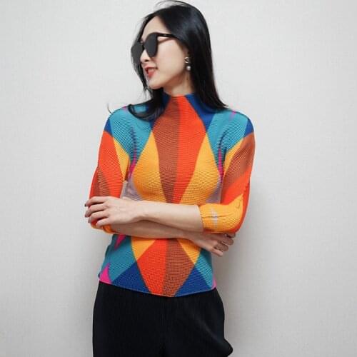 HOT SELLING Miyake fashion hlaf sleeve printing fold turtleneck Thin section T-shirt IN STOCK
