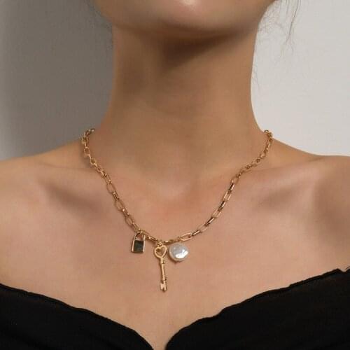 Orgin Summer Unique Design Pearl Love Heart Key Lock Pendant Necklace for Women Delicate Circle Gold Necklace Jewelry Hot