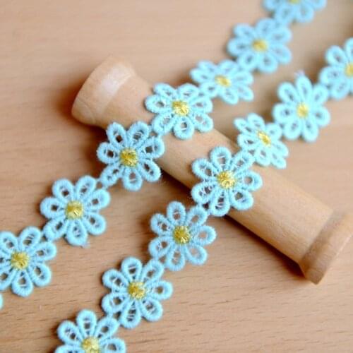 10Yards 2cm Width Patch Embroidered Lace Trimming DIY Cratfs Daisy Flower Lace Trim Trimming For Clothes Accessories YYN232
