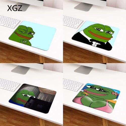 XGZ Funny Frog Desk Escritorio Cute Mouse Pad Mousepad Gaming Accessories Small Mouse Pad 25x20cm Keyboard Pad