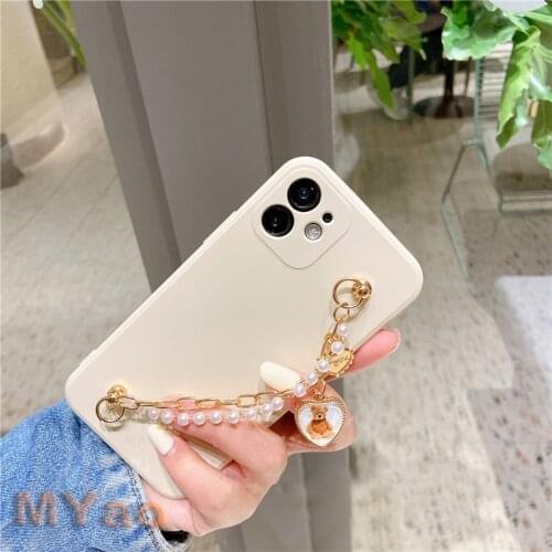 Luxury Bracelet Phone Case for Samsung galaxy A32 A12 A42 A52 A72 A82 A22 5G A21S A31 Note20 Ultra 10 9 8 Bear Pearl Heart Chain