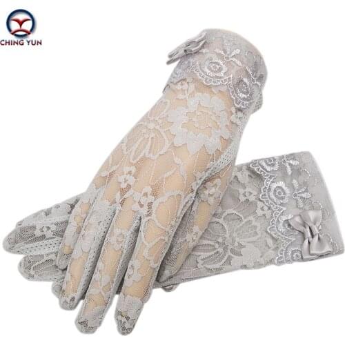 2020 New Womens Sunscreen gloves Driving Slip-resistant Ice short sexy gloves Breathable and antiskid touch screen gloves women
