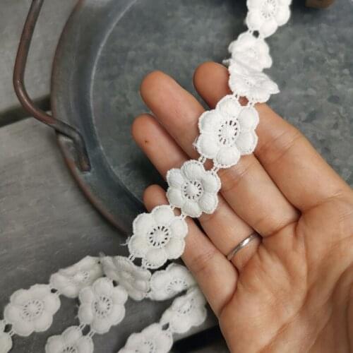 5Meters Off White Flower Lace Ribbon Edge Trim Fabric Embroidered Patch Applique Sewing Craft Crochet Wedding Dress Clothes