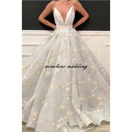 Sexy Deep-V-Neck Prom Dress A Line Spaghetti Straps With Flowers Arabia Saudi Prom Party Gown Applique Robe De Soirée De Mariage