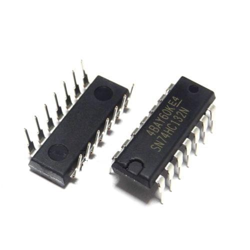 10 PCS 74HC132 SN74HC132N Quad Schmitt Trigger Logic IC New