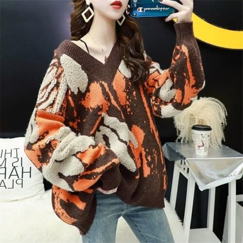 New Autumn And Winter Loose Outer Wear Net Red Retro Hong Kong Style Lazy V-Neck Sweater Womens Pullover Thick Sweater Tide