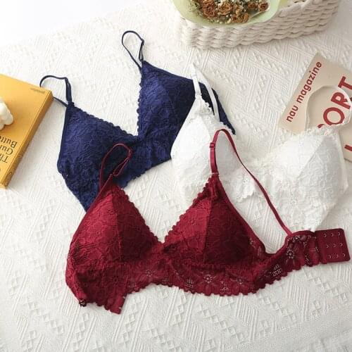 French Style Coast Lace Triangle Cup Womens Bra Sexy Lace Push Up Bra With Padding Seamless Backless Bra For Girl Solid Color