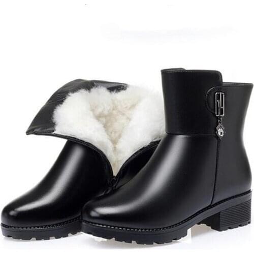 2020 New Top Cowhide Black Martin Boots Bow Side Zipper Womans Boots Winter Shoes Warm Snow Boots Large Size Real Leather Boots