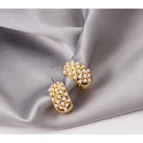 Korean Elegant Imitation Pearl C Shape Open Earrings for Women Ladies Gold Color Metal Circle Hoop Earrings Statement Jewelry