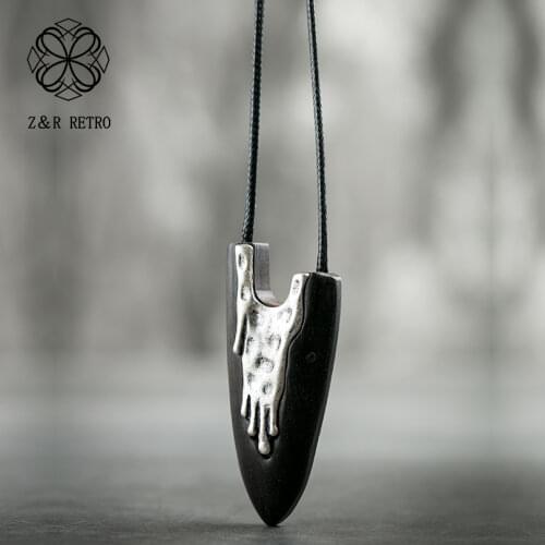 Vintage Black Wooden Pendant Long Chains Necklace for Women Costume Jewelry 2021 Fashion Suspension Accessories Unusual Things