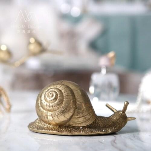 European modern snail animal small ornaments study coffee table decoration resin furnishings student gift soft decorations