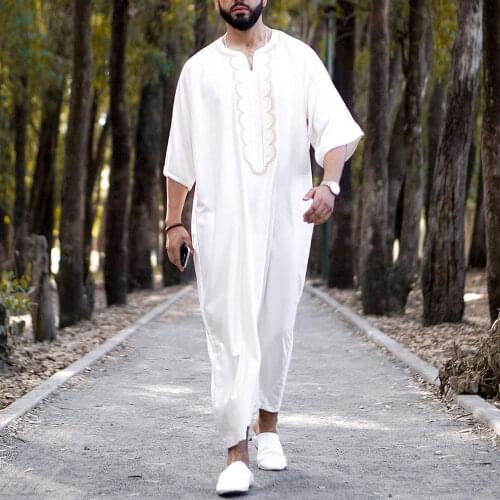 Traditional Mens White Casual Robe Dashiki Mens Simple Short Sleeve Printed Shirt 2021 Mens Large Size Long Robe African Men