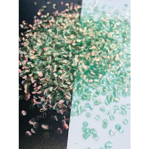Green Aurora Polaris Effect Nail Glitter Nail Art Fish Scale Iridescent Colors Shifting Flakes YZ309