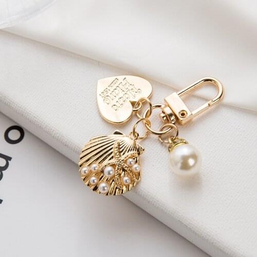 New Heart Keychain Women Girl Korean Fashion Shell Pearl Key Chain Bag Ornament Charm Gold Color Key Ring Trinket Key Accessory