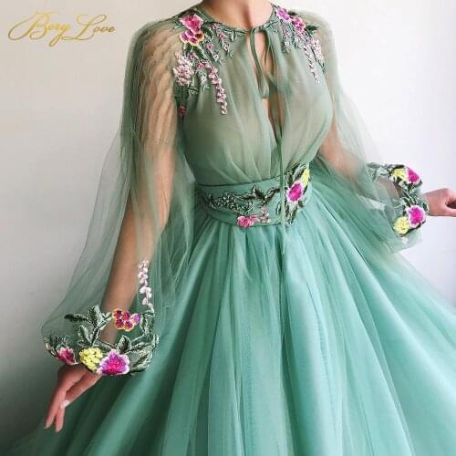 Embroidery Prom Dress Scoop Long Sleeves Illusion Evening Dresses Green Floor Length Robe de soiree 2020
