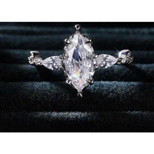 Huitan Big Marquise CZ Bridal Wedding Rings Crystal White Color Luxury Engagement Rings for Women Eternity Trendy Jewelry 2021