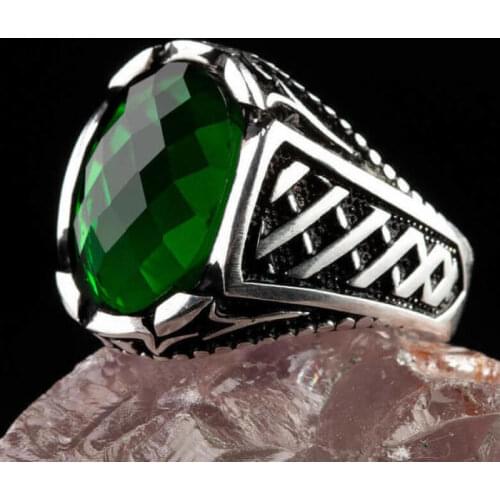 Silver Oval Faceted Green Zircon Gemstone Ring High Quality Fashionable 925K Silver Vintage Men Jewelry