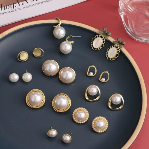 High Quality Rhinestone Round Korean New Simple Geometry Earrings Fashion Temperament Sweet Pearl Flower Earrings Female Jewelry