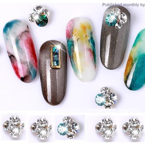 2 Pcs Shiny Glitter Crystal Bright Pearl Nail Rhinestone Nail Art Decorations DIY 3D Luxury Nail Jewelry Manicure Accessories