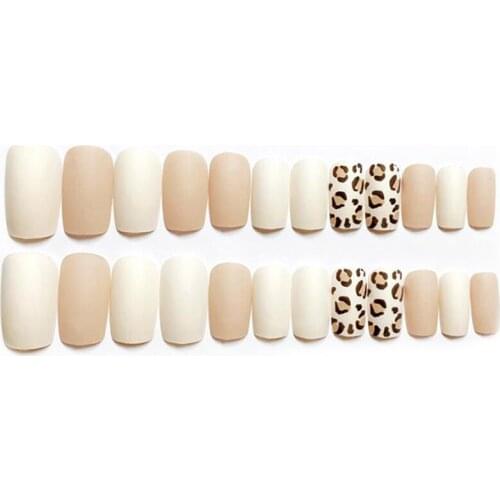 24pcs Full Cover Kid Pink Fake Nail Art For Little Girls Nail Tips Cartoon Manicure Tool Leopard Print Pattern False